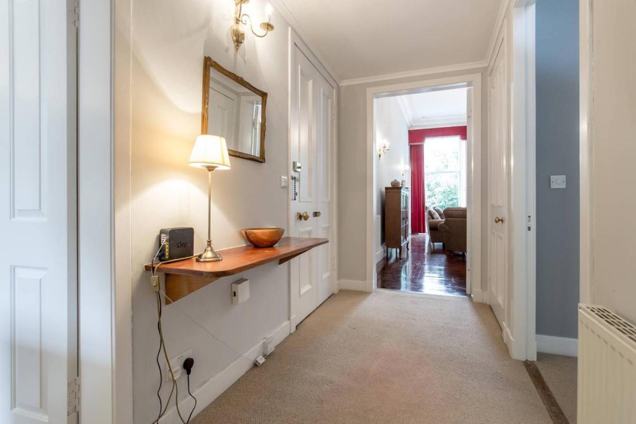 Joivy Spacious Apt In New Town Prime Location EDI Exterior photo